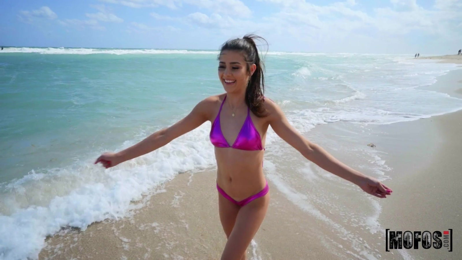 Smooth fucking hotel room with horny chick Kylie Rocket