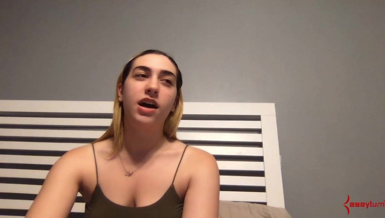 Behind scenes video with nice pornstar Lexi Grey laughing