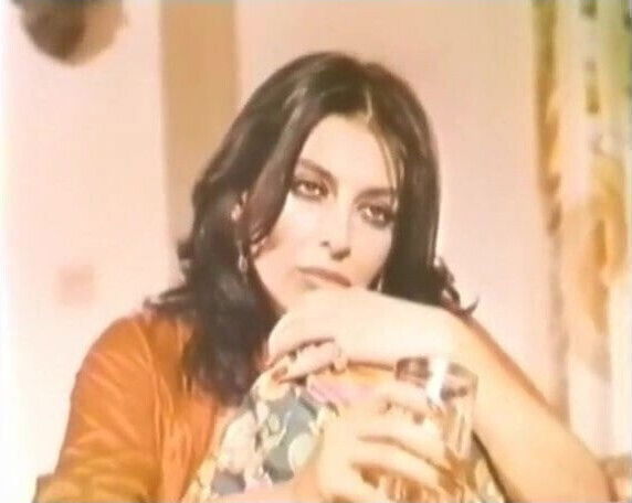 Zerrin Egeliler Muge Guler Sikis Oruspum Sikis Salih Guney