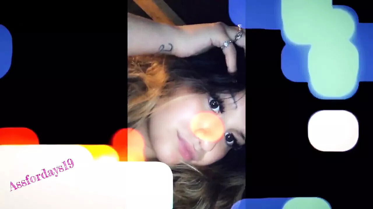 Dirty family presents: sister sucks brother first time