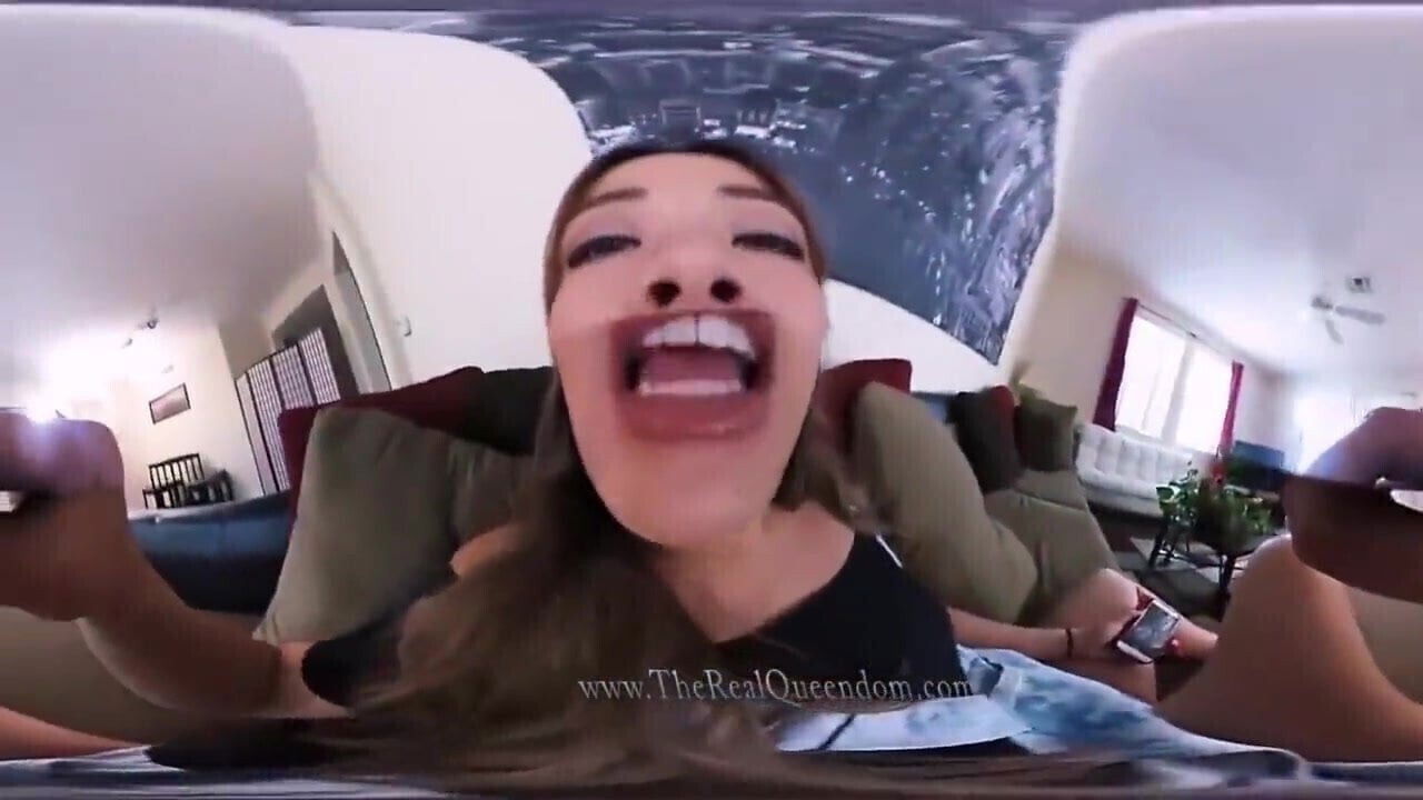 GODDESS ORIENTAL GIANTESS