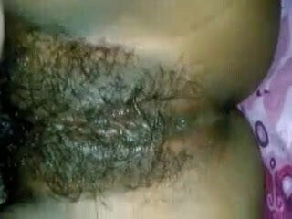 Sexy Lanka girls boyfriend finger hole