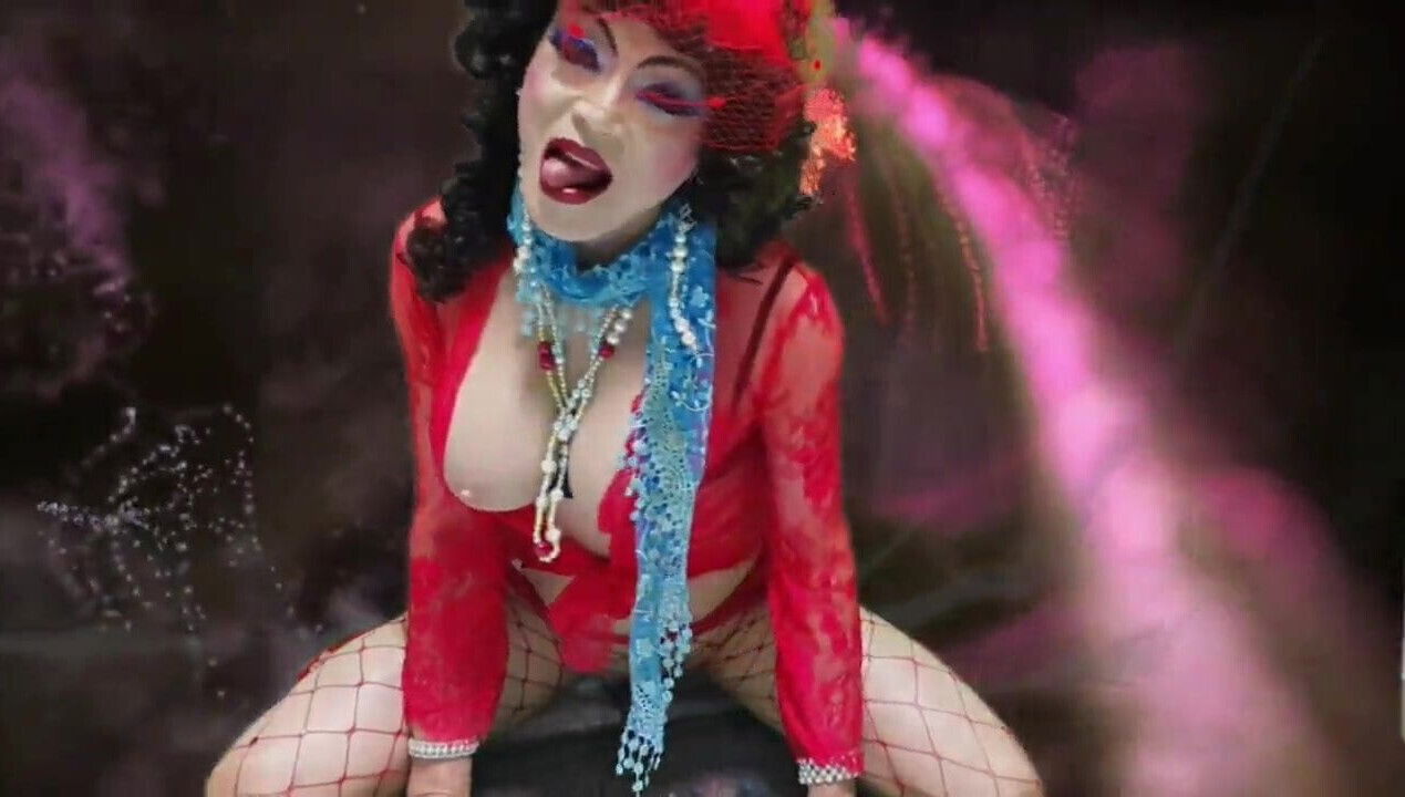 Shemale Pornstar Niclo