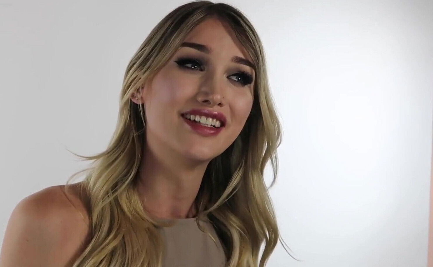 beautiful shemale talking about journey