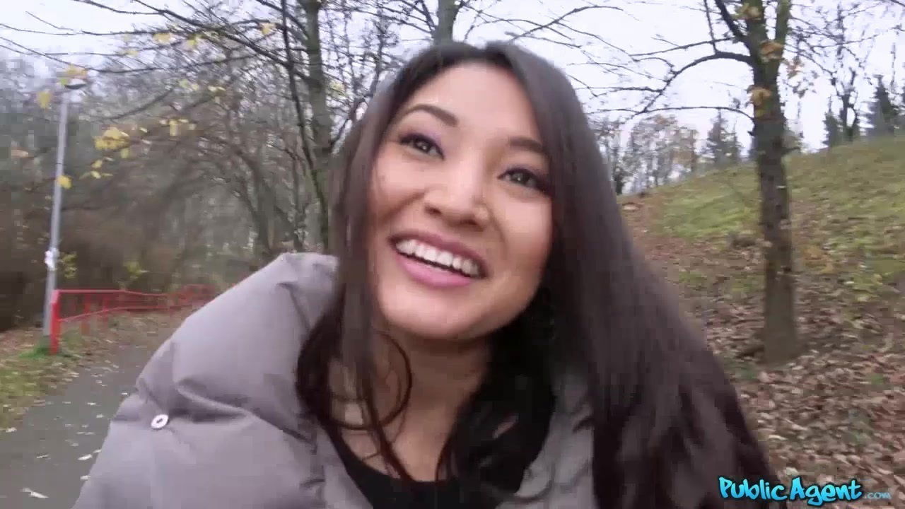 Half-naked busty brunette enjoys three holes