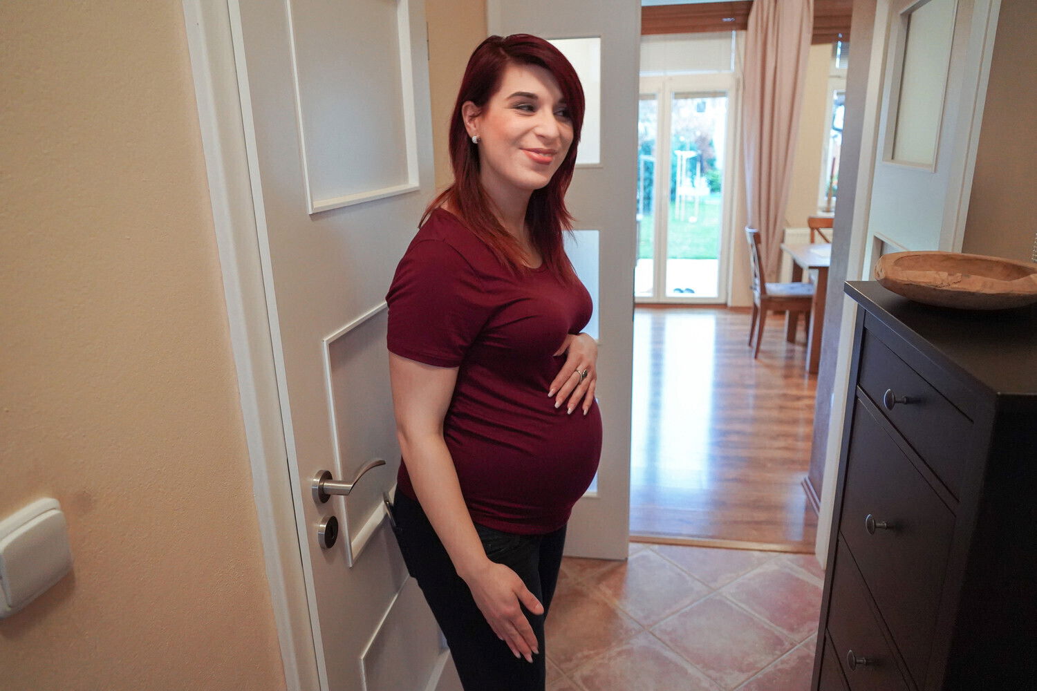 DEBT4k. Poor Jessica only chance earn enough money