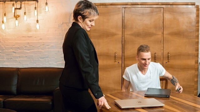 TUTOR4K. Tutor makes weak knees cant stop