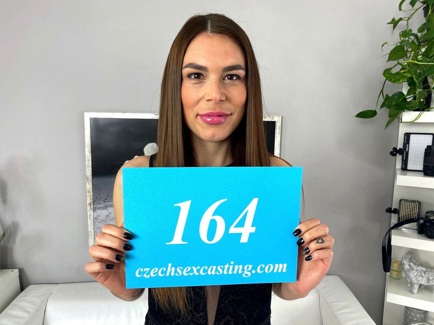 Casting girl born suck