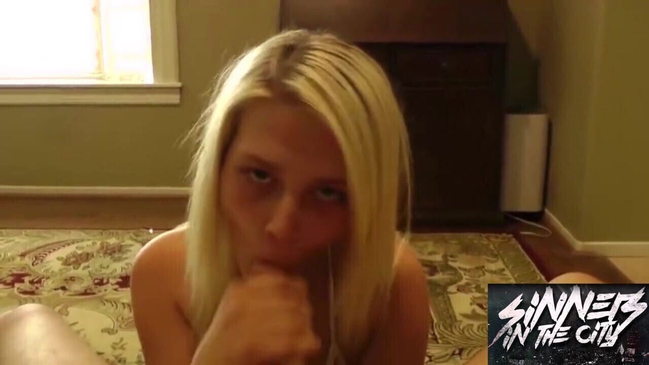 SEDUCING YOUR HOT STEPDAUGHTER - AUBREY GOLD