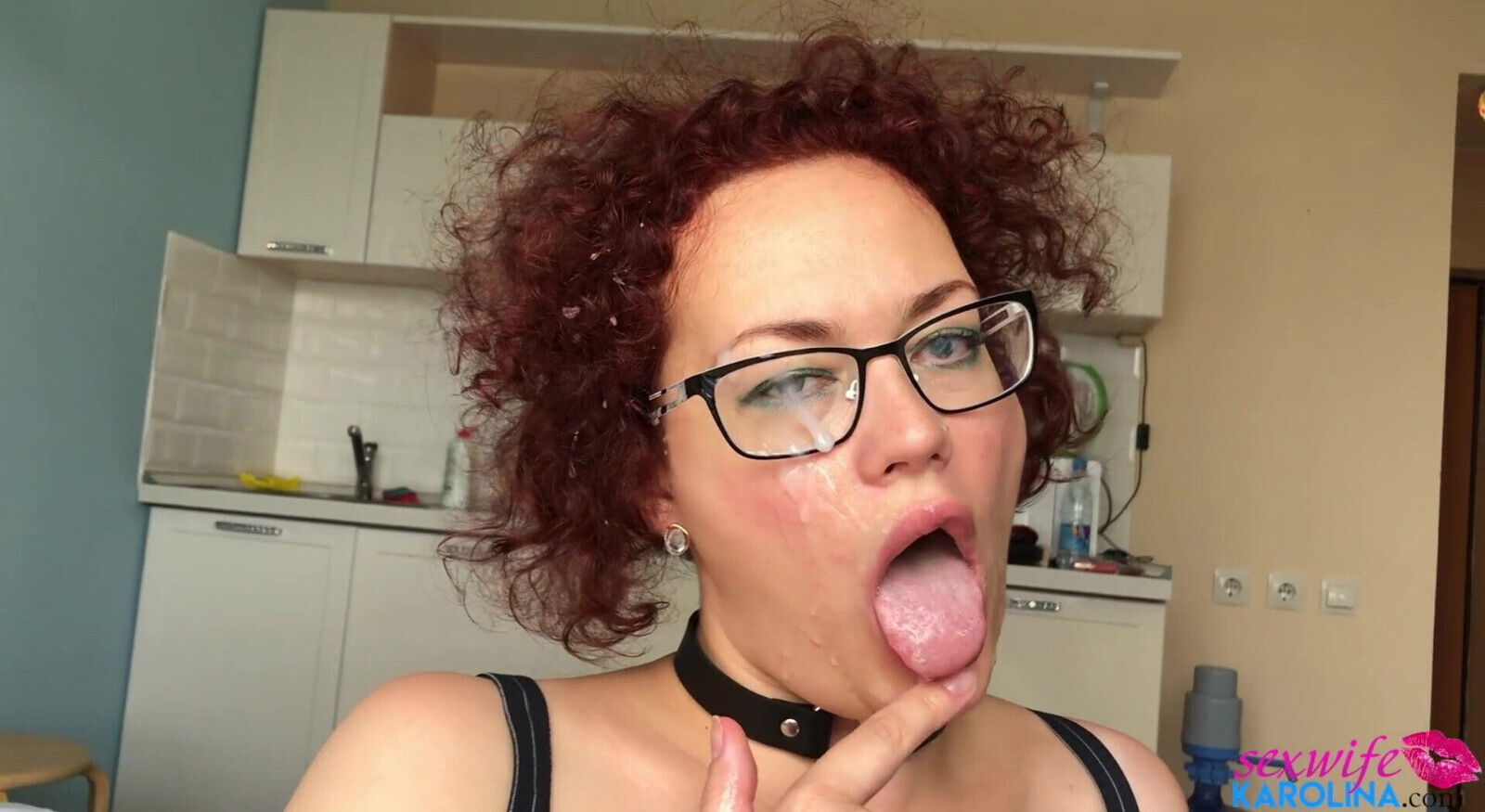 Slut masturbates pussy, sucks swallows cum!