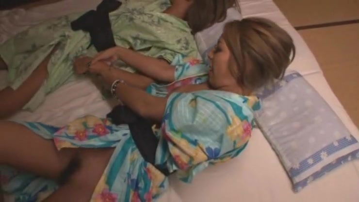 Spring Travel With Gals