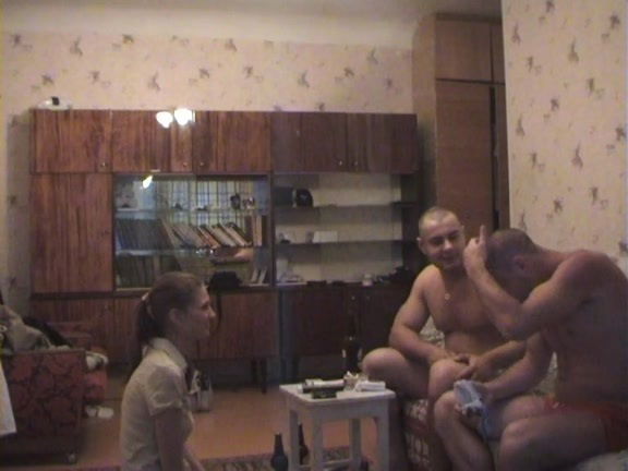 2 lads testing the body of hawt dilettante girlfriend