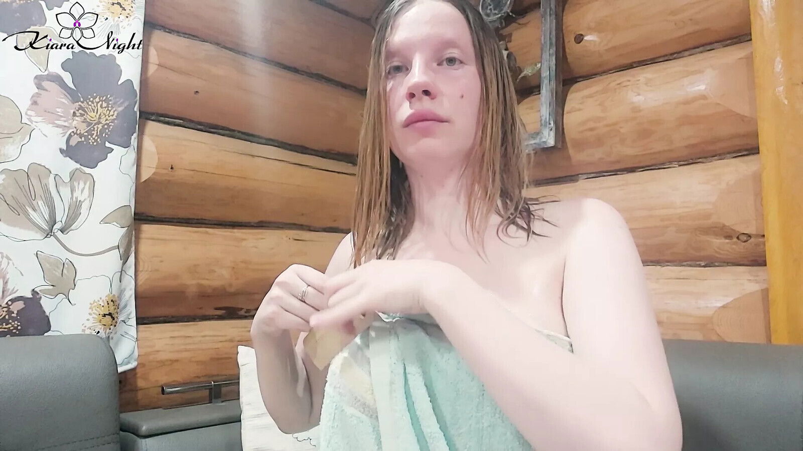 Girl sensually masturbates pussy after bath amateur