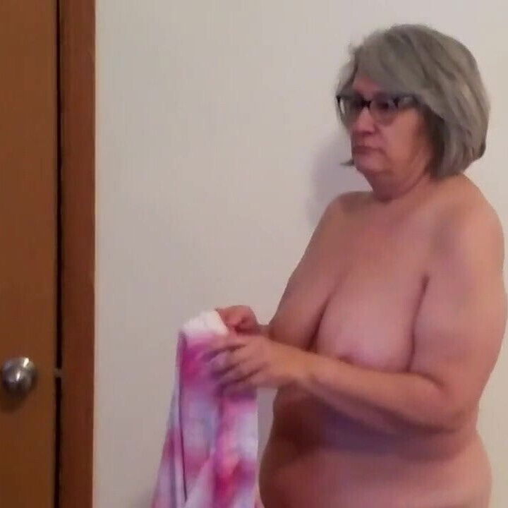 Chubby mature wife shows