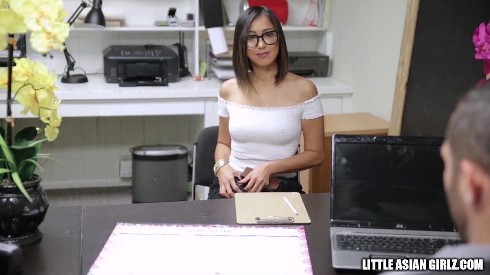 Asian Real Estate Agent Caught Fucking Dildo Interview