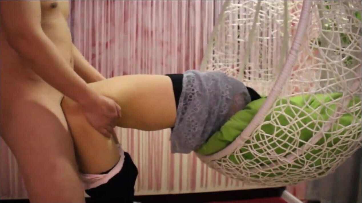 beauty cradle, taking underwear