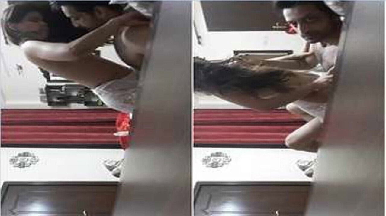 Today Exclusive- Girl Ridding Lover D...