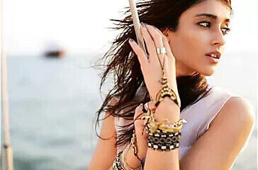 Iliana Cruz sexy story bollywood actress full story.