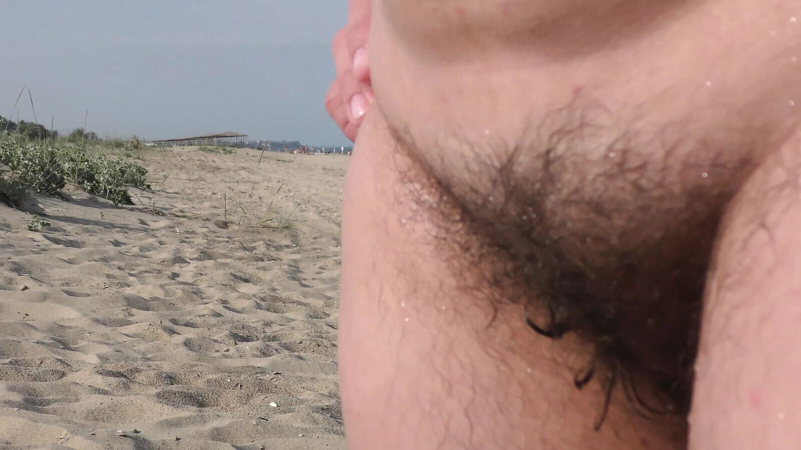 Hairy mature rimming beach