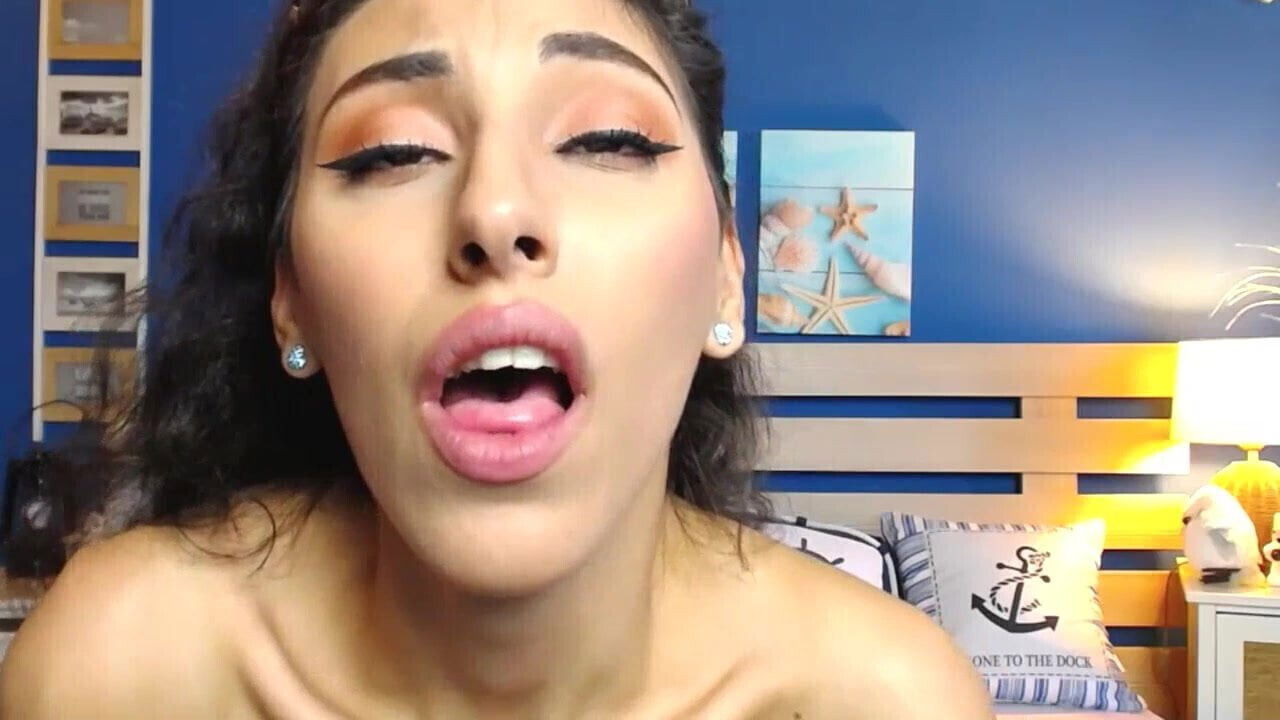 Favorite Camgirl Orgasmic face while masturbating