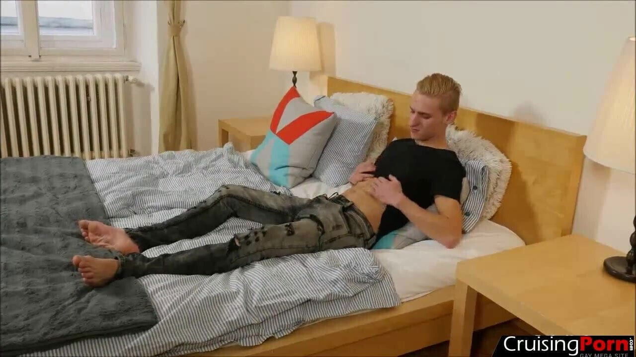 Foot Fetish Worship Strokes