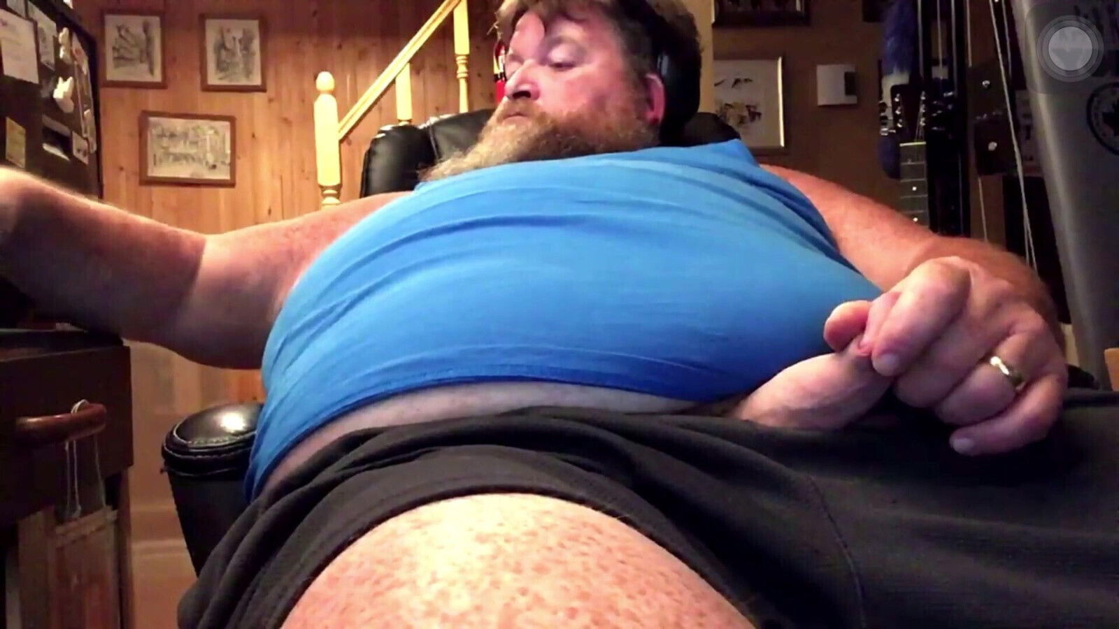 Huge belly want play