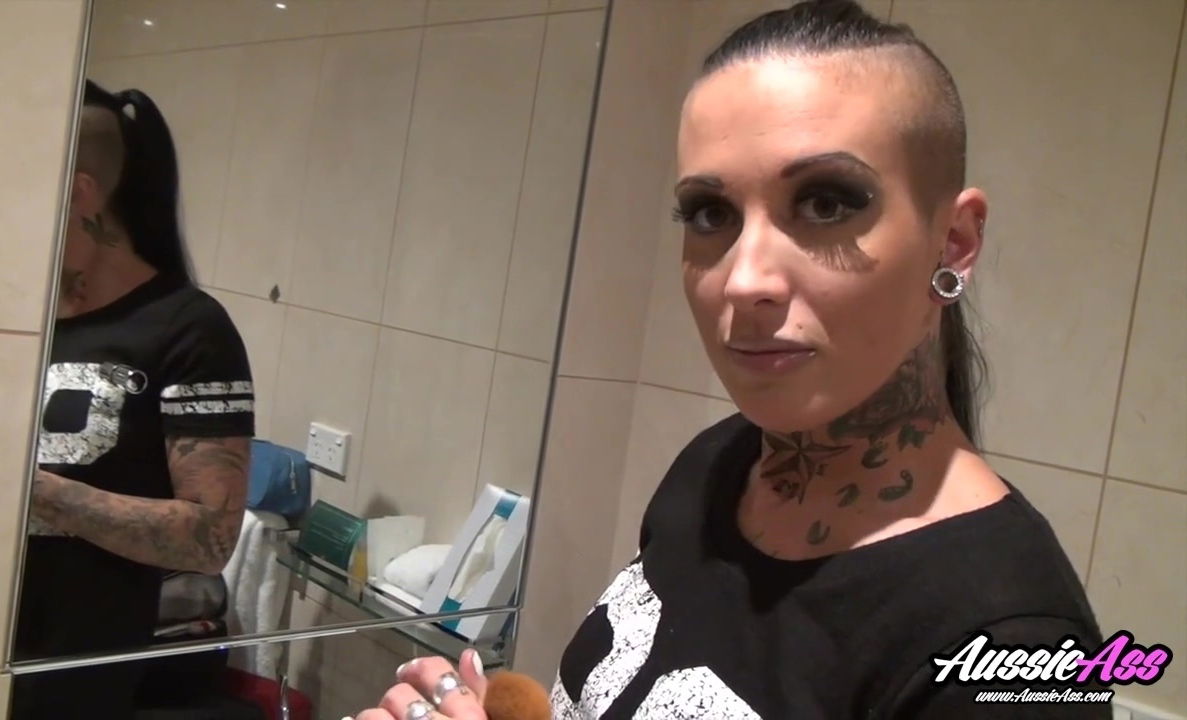 Rhianna Wylde Cumming like waterfall