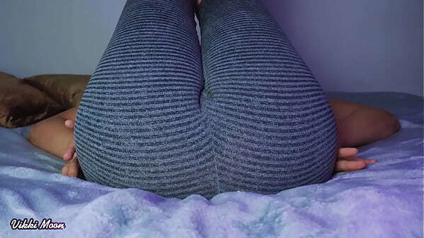 Sensual beautiful pussy masturbation leggins