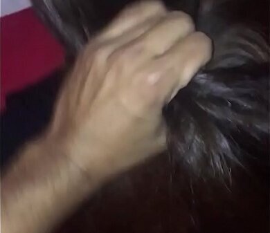 COMENDO CASADA NOVINHA GOZANDO DENTRO DELA