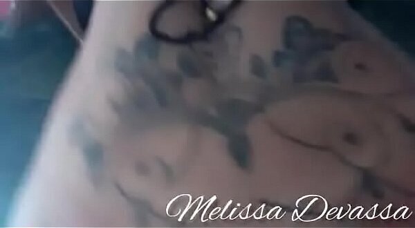 Vov&ocirc_ Ubatuba distra&iacute_do assistindo Melissa Devassa fogo rabo chama fuder escada.