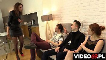 Polskie porno Szefowa ostra każdym względem