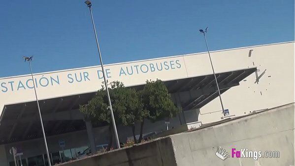 &quot_I'_m stranded city don'_t know, I'_m VERY HORNY!&quot_