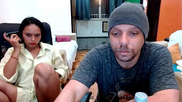 PORNSTAR ARGENTINA BAEZ RESPONDENDO PERGUNTAS PICANTES INDECENTES PUBLICO