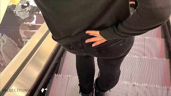 spontaneous public changing room projectfundiary