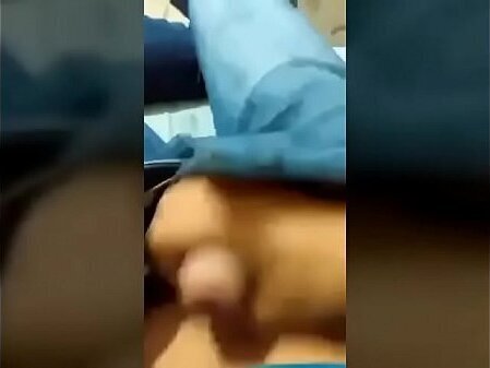 Segundo masturbandose