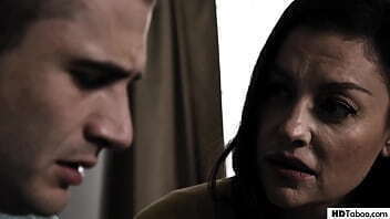 Weird &amp_ Lonely Mom Wants Creampie From StepSon - Sovereign Syre