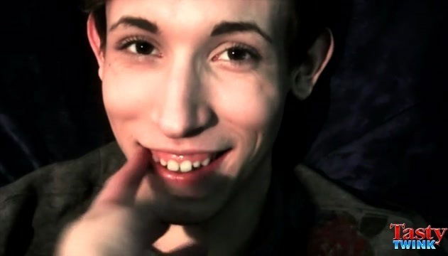 Filling His Hot Little Mouth - Blake Mast & Trace Van De Kamp - TastyTwink