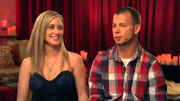 Black lace swinger babes fucking wild softcore orgy.