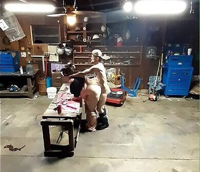 Fucking garage voyer