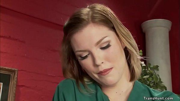 shemale fucks masseuse