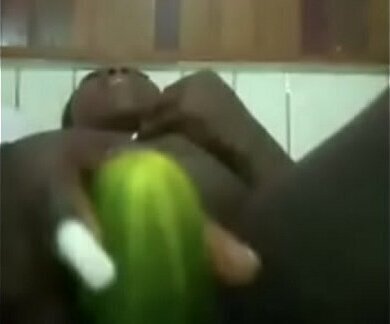 demande appel vid&eacute_o o&ugrave_ masturbe s&rsquo_ex&eacute_cute pute