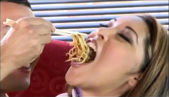 Polynesian beauty Nautica Thorn stands teacher gives piano lessons good dinner with udon-noodle pussy