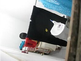 Espiando empleada Spying housemaid