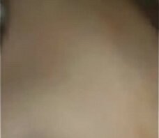 Ella tocandose pensandome