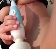 Teen Girl Masturbate Orgasm Pussy with Vibrator