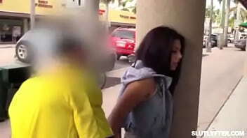 Shoplifter Scarlett goes down knees suck officer