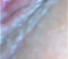 BUCETA CHEIA GOZO PISCANDO apresentando