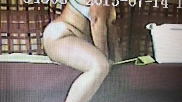 Meine geile Ehefrau reitet Dildo