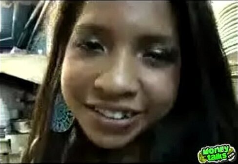 MOZA CALIENTE ATIENDE COMPLETO