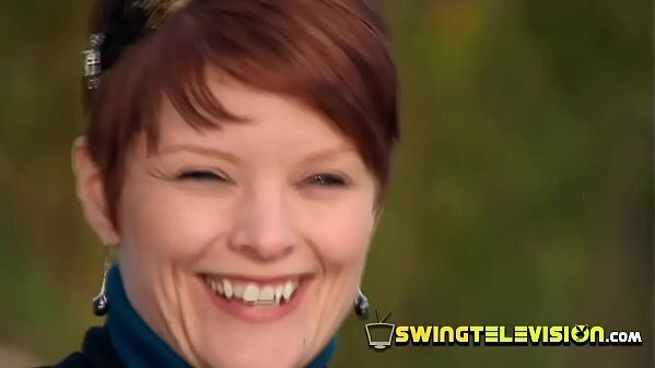 Amazing swinger threesome shower after oral games.